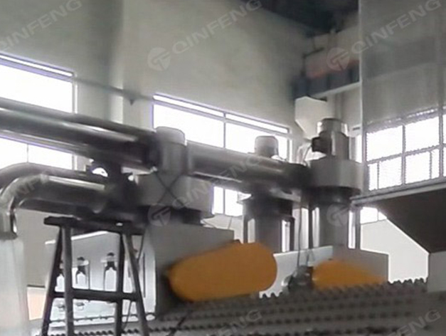 秦風機械解決方案:廢舊塑料瓶拆包及標簽去除